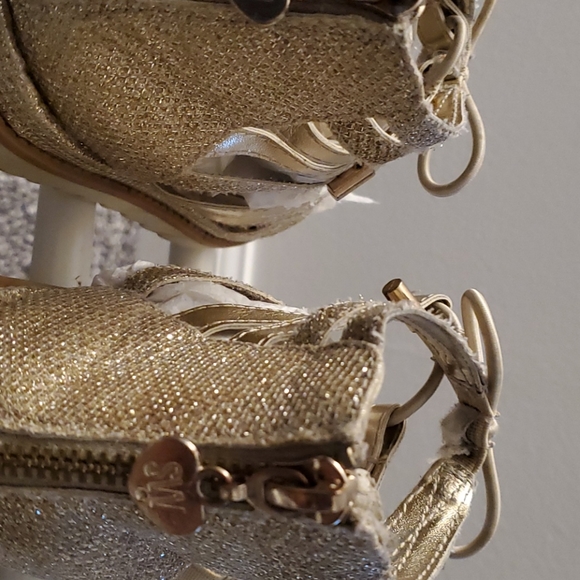 Stuart Weitzman Gladiator Sandals - Picture 5 of 8